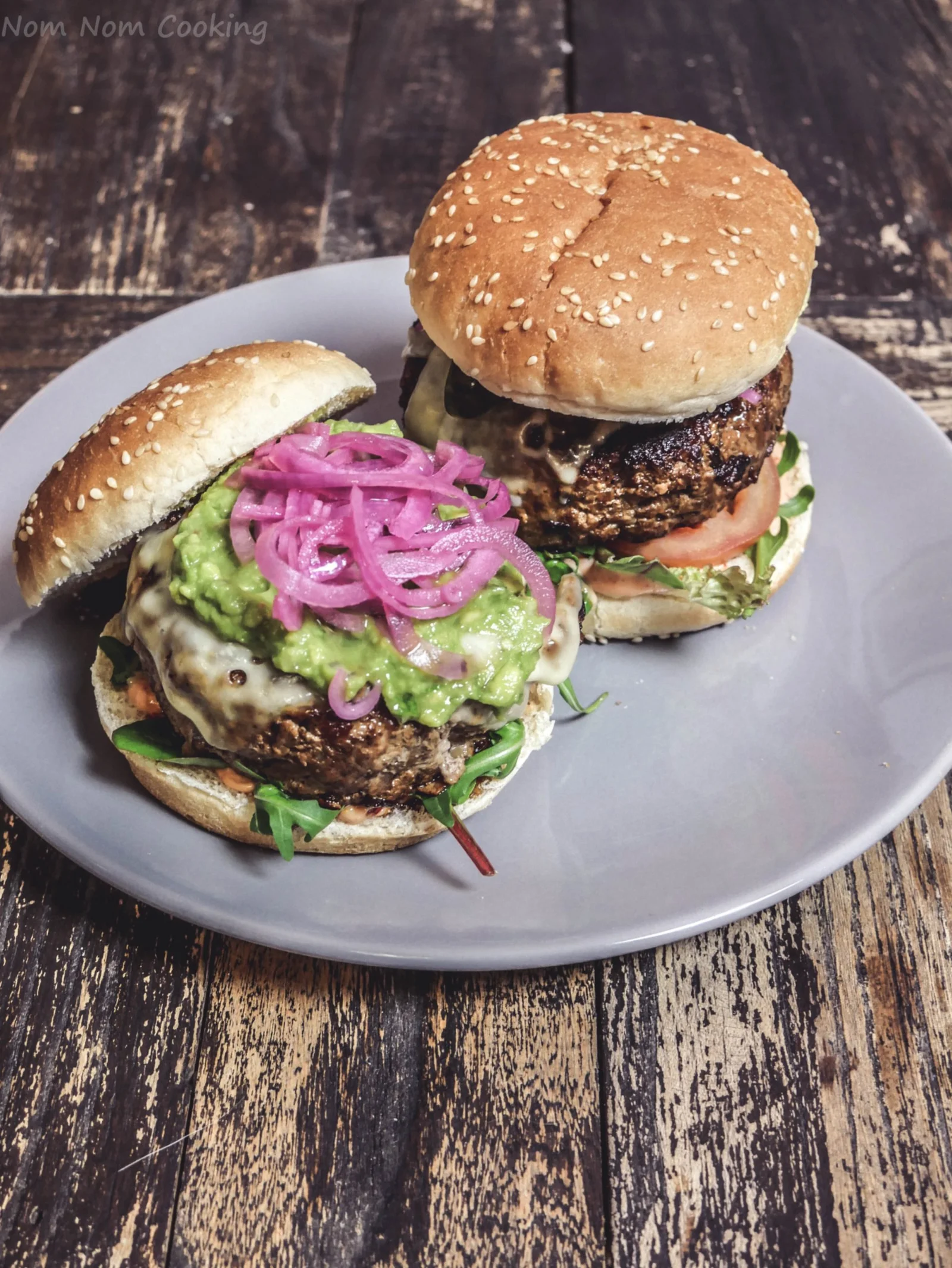Hamburgers cooked with sixpence